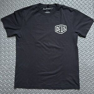 Deus Ex Machina Japan Harajuku Tokyo Classic Shirt in Mint Condition- Sz Large